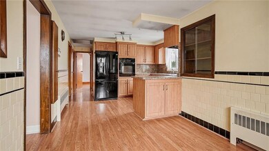 162 Wayland Ave, Cranston, RI 02920 - photo 4