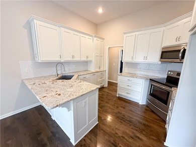 1517 Johnston Dr, Raymore, MO 64083 - photo 3