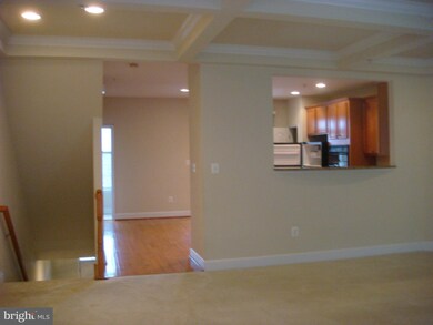 813 Hidden Marsh St, Gaithersburg, MD 20877 - photo 6