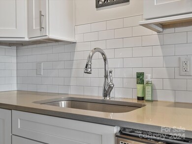 935 McAlway Rd unit 202, Charlotte, NC 28211 - photo 7