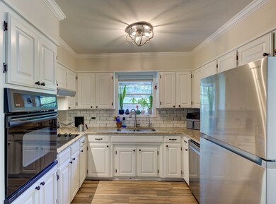 303 Hacienda Cir, Haughton, LA 71037 - photo 6