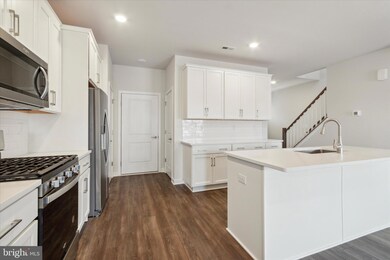 741 Hunsberger Rd, Spring City, PA 19475 - photo 3