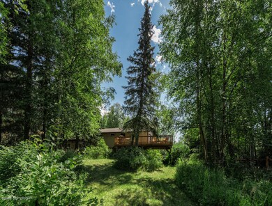 4841 Back Yard to House