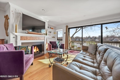 8-web-or-mls-15-river-rd-unit-220
