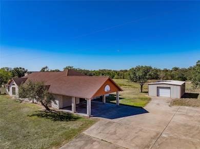 407 Raymond Rd, La Grange, TX 78945 - photo 2