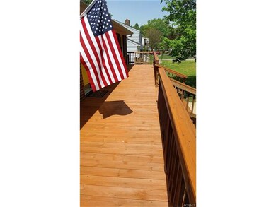 FULL FRONT PORCH
