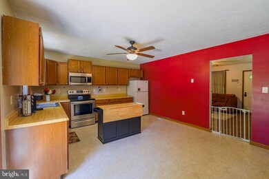 12132 Shortleaf Rd, Ruther Glen, VA 22546 - photo 7