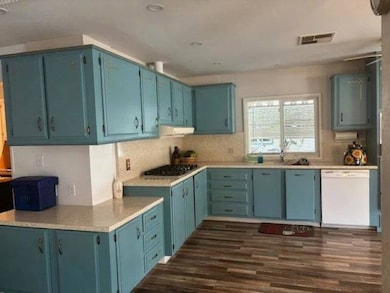 601 N Kirby St unit 501, Hemet, CA 92545 - photo 6