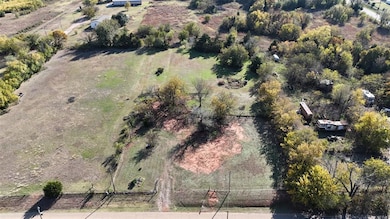 1609 E Roosevelt Ave, Guthrie, OK 73044 - photo 3