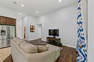 1987 Brentwood Dr, Alvin, TX 77511 - photo 5