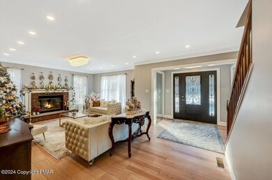 284 Mary St 03 Large