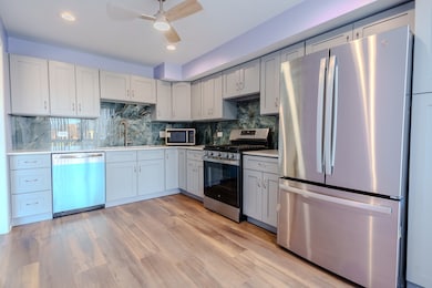 777 Golfview Dr, Roselle, IL 60172 - photo 2