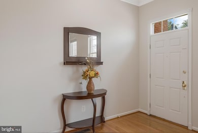 42919 Olander Square, Chantilly, VA 20152 - photo 2