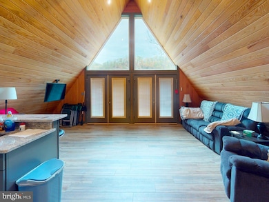 12076 Point Rd, Huntingdon, PA 16652 - photo 7