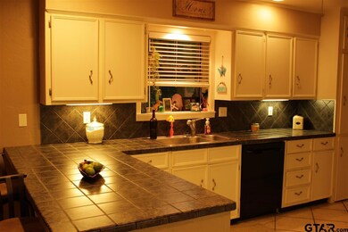 815 E Dulse St, Tyler, TX 75701 - photo 4