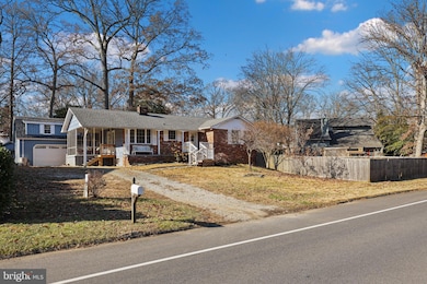 408 Hillsmere Dr, Annapolis, MD 21403 - photo 2