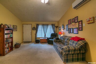 5201 9th Ct SE, Salem, OR 97306 - photo 4