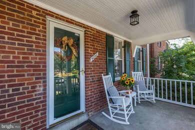 4646 Warren St NW, Washington, DC 20016 - photo 2