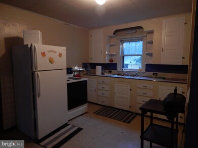 2464 Paw Rd, Paw Paw, WV 25434 - photo 3