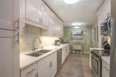 9930 Edelweiss Cir, Shawnee, KS 66203 - photo 7