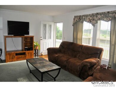 19 Riley Ln, Flat Rock, NC 28731 - photo 3