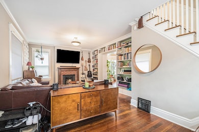 1069 Riverside Dr, South Bend, IN 46616 - photo 4