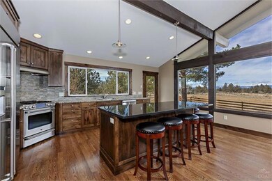 22401 Mcardle Rd, Bend, OR 97702 - photo 3