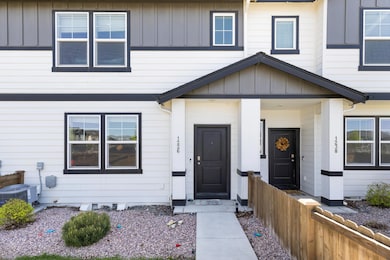 1226 NW Upas Place, Redmond, OR 97756 - photo 3