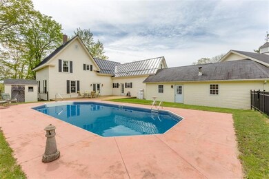 903 River Ave, Gardiner, ME 04345 - photo 2