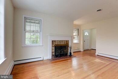 118 Taunton Ave, Catonsville, MD 21228 - photo 5