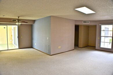 17026 N Pinion Ln, Sun City, AZ 85373 - photo 4