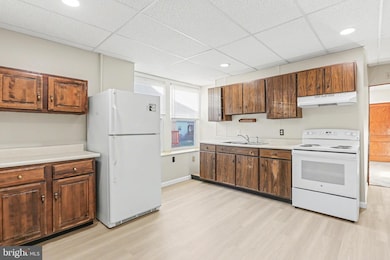 421 6th St unit 1ST FLOOR, New Cumberland, PA 17070 - photo 3