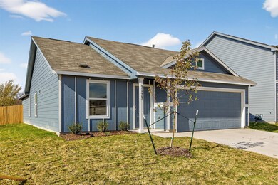 7129 Waterford Creek Ct, Fort Worth, TX 76179 - photo 3