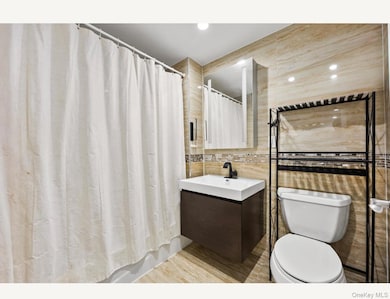 Rego Park Plaza, Flushing, NY 11374 - photo 6