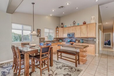 kitchen eating area