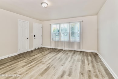 5401 Johnsontown Rd, Louisville, KY 40272 - photo 4