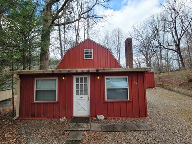 Sweet Vintage Cabin