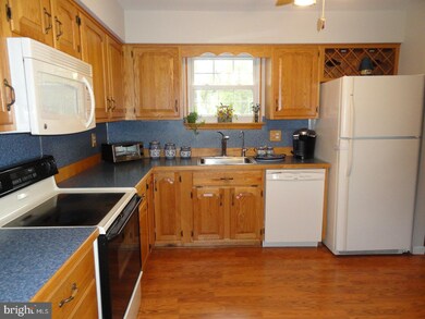 1264 Saint Pauls Church Rd, Pennsburg, PA 18073 - photo 7