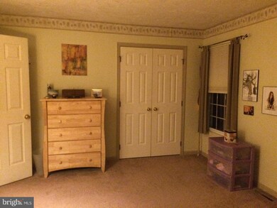 2612 Banbury Ln, Chambersburg, PA 17202 - photo 7