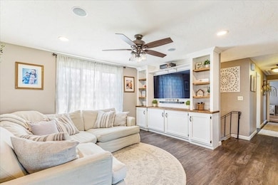 34 Deering Square, Rockland, MA 02370 - photo 3