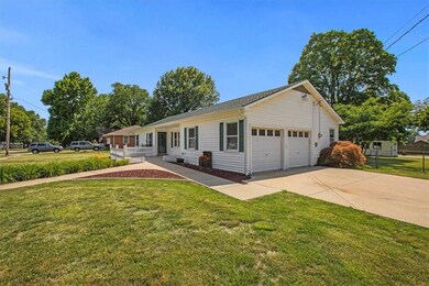 201 S Harrison St, Spring Hill, KS 66083 - photo 3