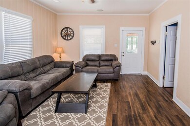 610 W Freeman St, Ennis, TX 75119 - photo 5