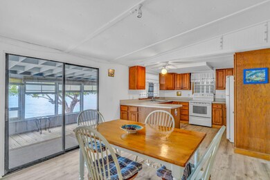 Dining/Kitchen
