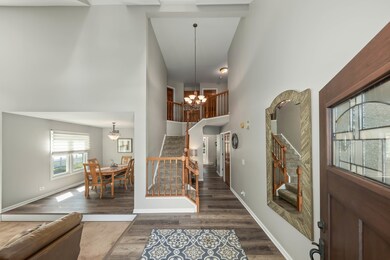 1222 Ardmore Dr, Naperville, IL 60540 - photo 2