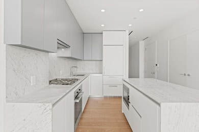 287 E Houston St unit 8A, New York, NY 10002 - photo 6