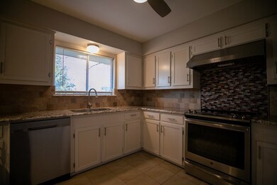 200 Lindsey Ave, Bay City, TX 77414 - photo 7