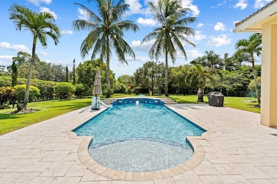 10758 Garden Ridge Ct, Davie, FL 33328 - photo 7