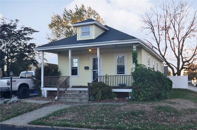 3 Pine Grove St, Pawtucket, RI 02861 - photo 2