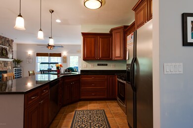 001-74033 15th Avenue-South Haven-MI-490