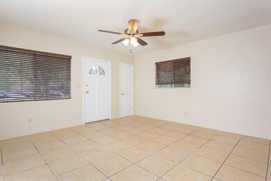 3502 E. Bermuda-0692